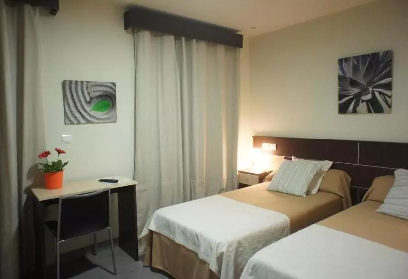 Chambre Standard, Mr