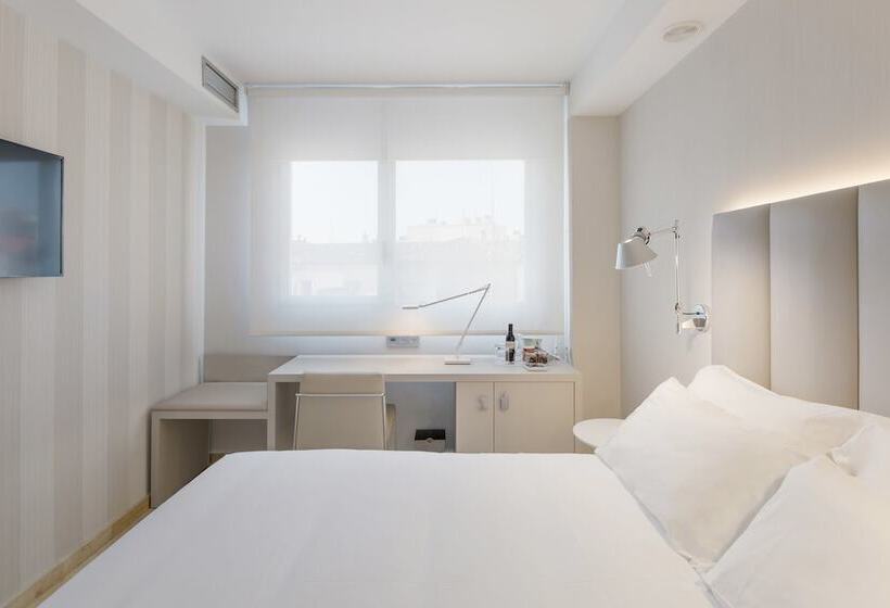 Номер Стандарт, NH Ciudad De Zaragoza