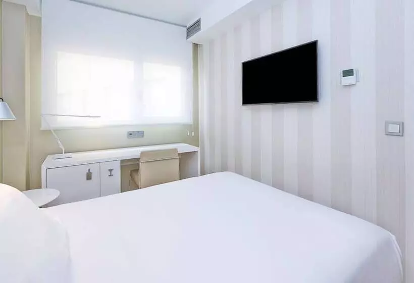 اتاق استاندارد یک نفره, NH Ciudad De Zaragoza