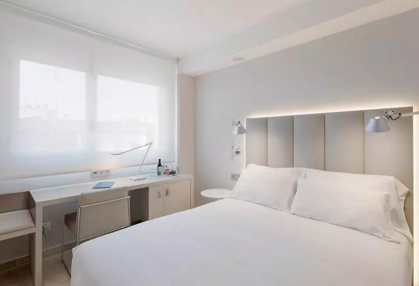 اتاق استاندارد یک نفره, NH Ciudad De Zaragoza