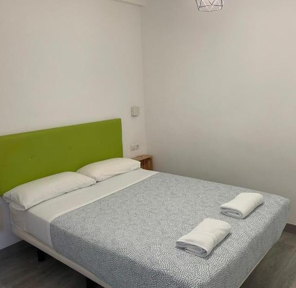 Номер Стандарт, Pensión La Estrella