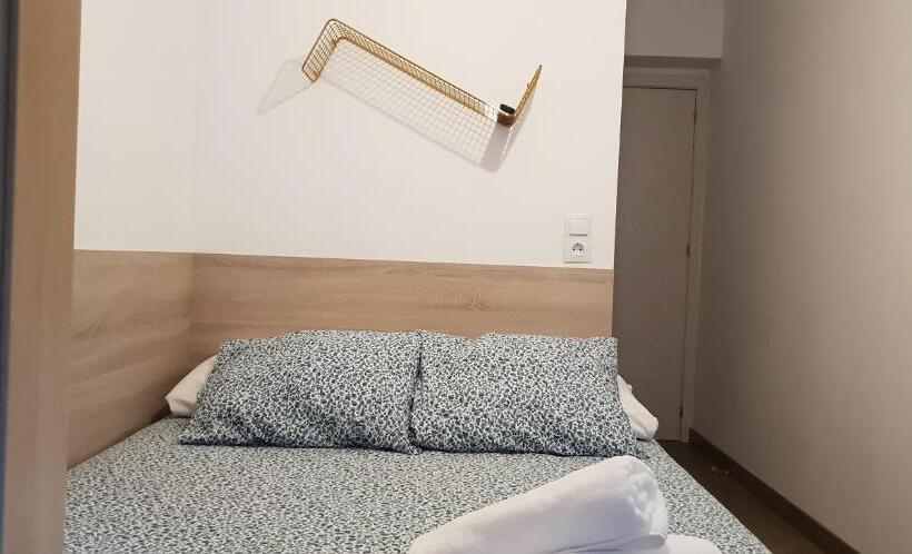 Номер Стандарт Индивидуальный, Pensión La Estrella