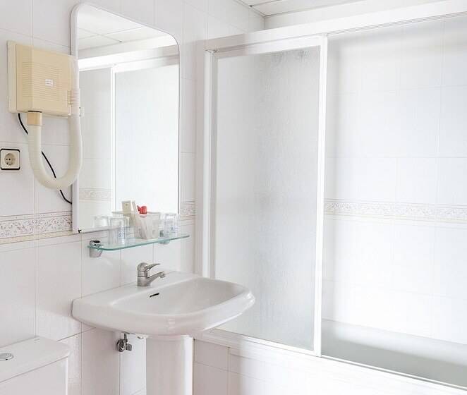 スタンダードトリプルルーム, Y Bungalows Balcon De Competa