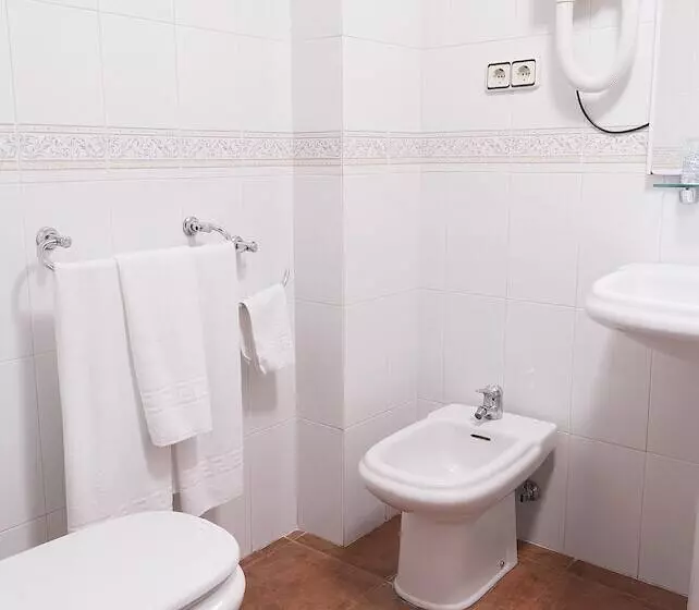スタンダードトリプルルーム, Y Bungalows Balcon De Competa