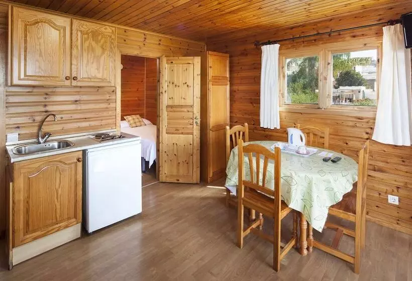 スタンダードバンガロー, Y Bungalows Balcon De Competa