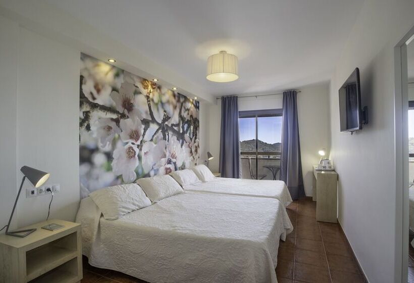 Четырехместный Номер Стандарт, Y Bungalows Balcon De Competa