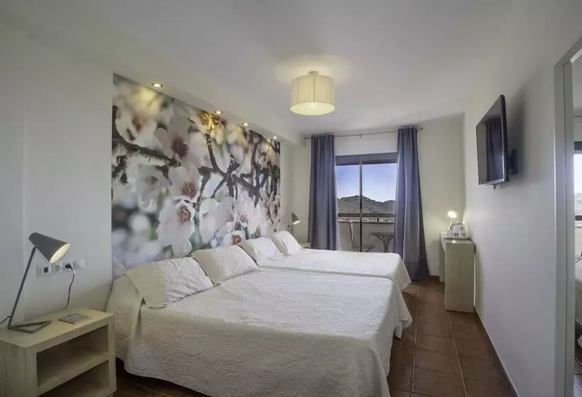 スタンダード４人部屋, Y Bungalows Balcon De Competa