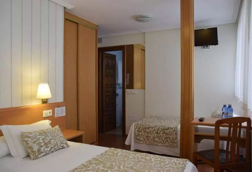 スタンダードトリプルルーム, Hostal Anosa Casa