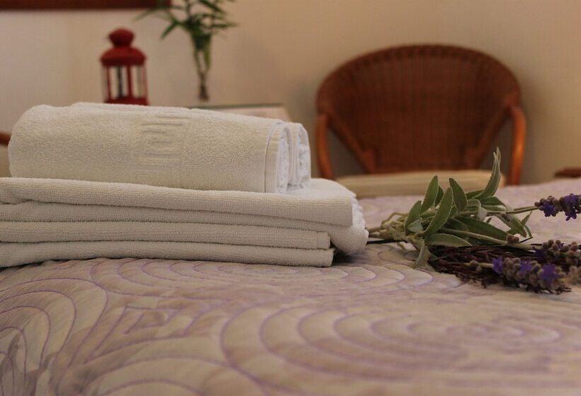 标准间, Hostal El Faro