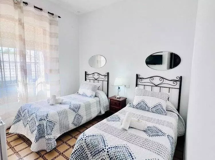 スタンダードルーム, Hostal El Faro