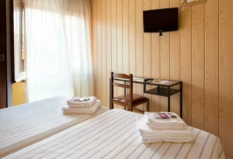 Economy Zimmer, Hostal Fabrellas