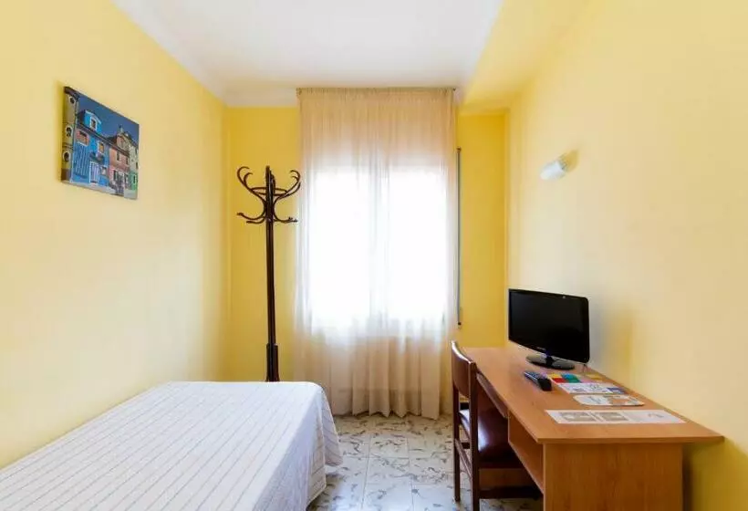 Economy Einzelzimmer, Hostal Fabrellas