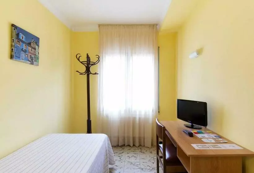 Economy Einzelzimmer, Hostal Fabrellas