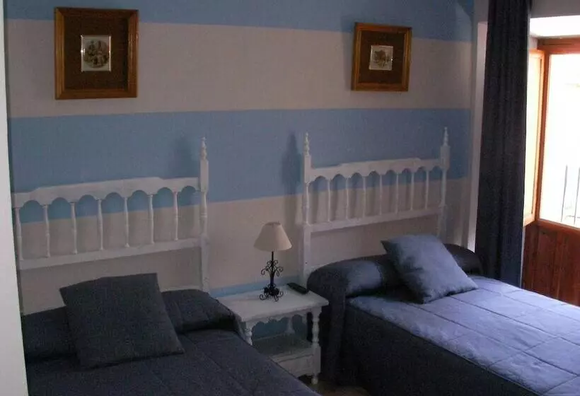 Camera Standard, Hostal Trujillo