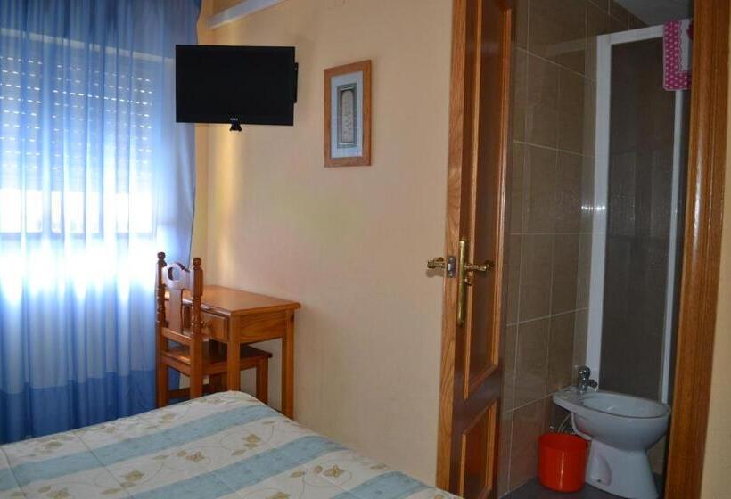 اتاق استاندارد یک نفره, Hostal Al Qazeres