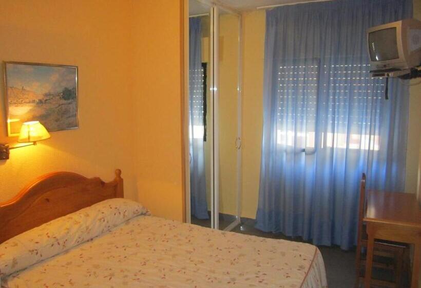 اتاق استاندارد یک نفره, Hostal Al Qazeres