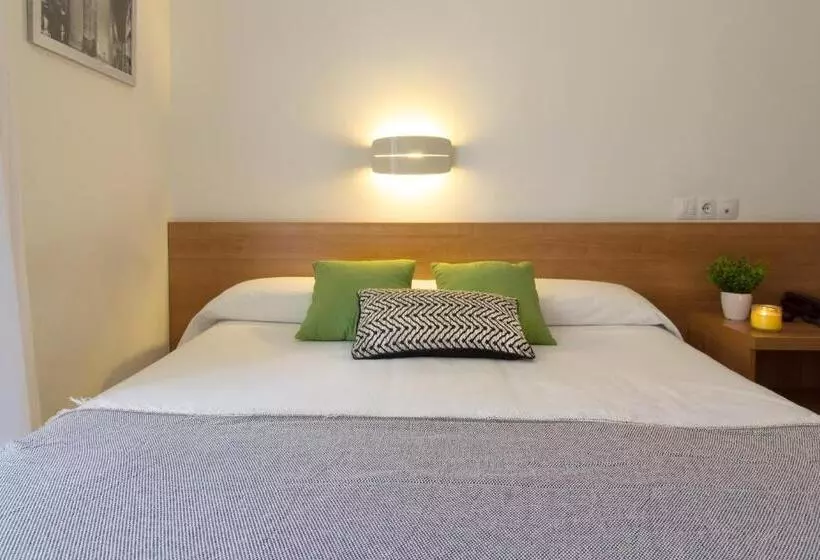 اتاق استاندارد یک نفره, Hostal La Numantina