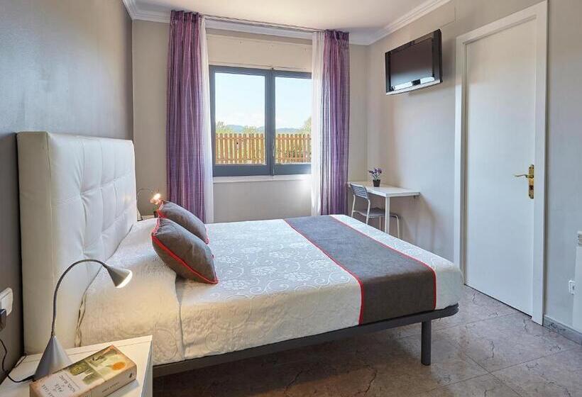 家庭间, Hostal Mas Ferrer