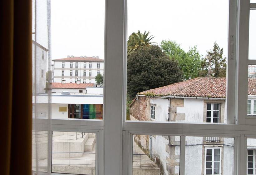 غرفة قياسية, Linares Rooms Santiago