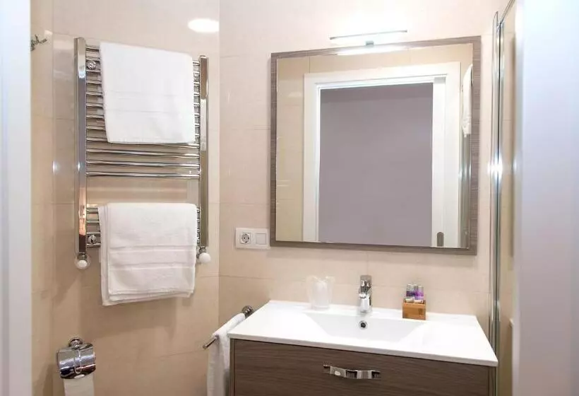 スタンダードシングルルーム, Linares Rooms Santiago