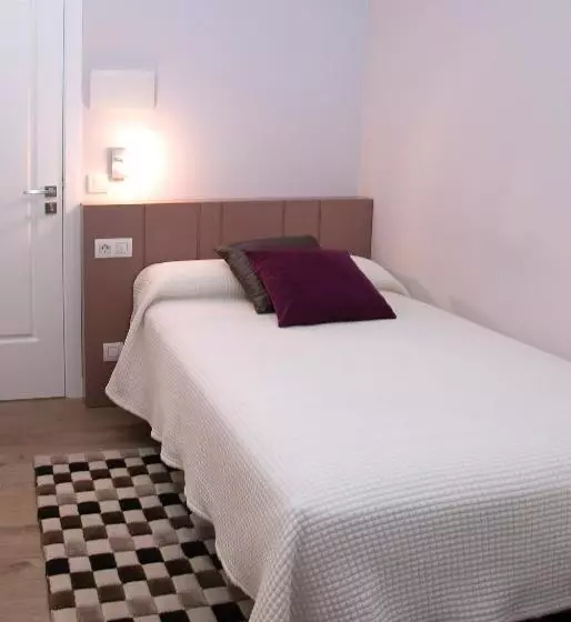 スタンダードシングルルーム, Linares Rooms Santiago