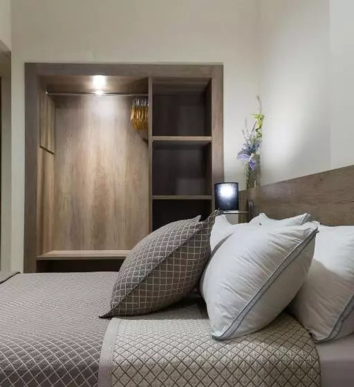 Quarto standard, Montmar