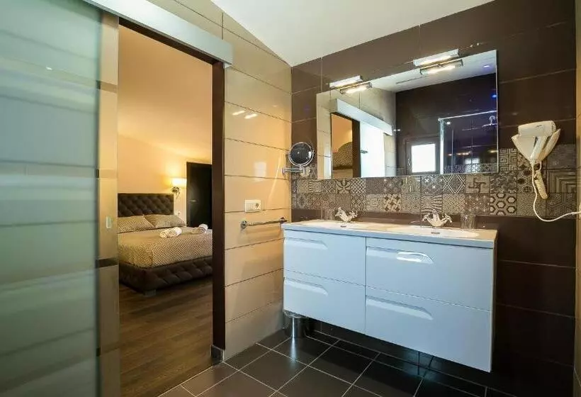 Quarto Familiar, Montmar