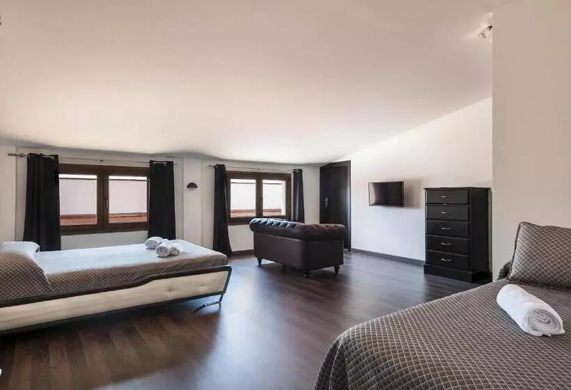 Quarto Familiar, Montmar