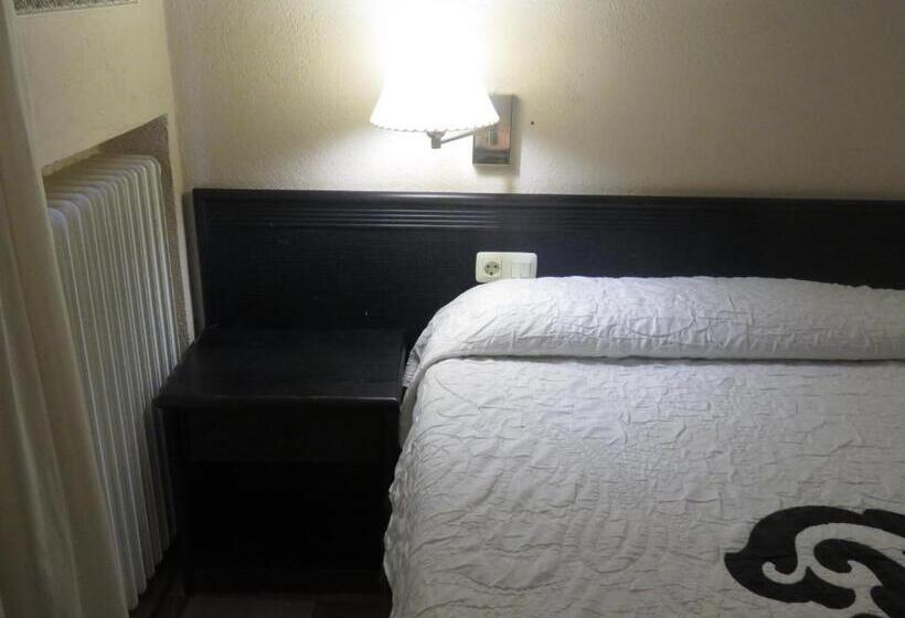 غرفة إقتصادية, Santa Anna