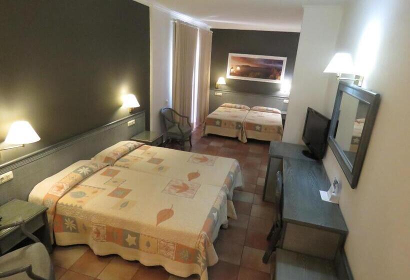 غرفة عائلية, Santa Anna