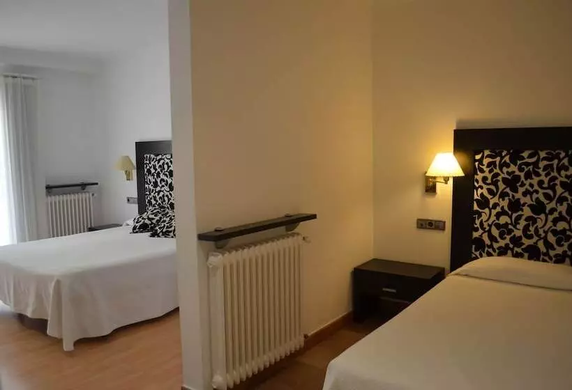Habitació Triple Estàndard, Santa Anna