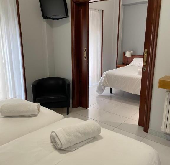 اتاق لوکس با بالکن, Venezuela