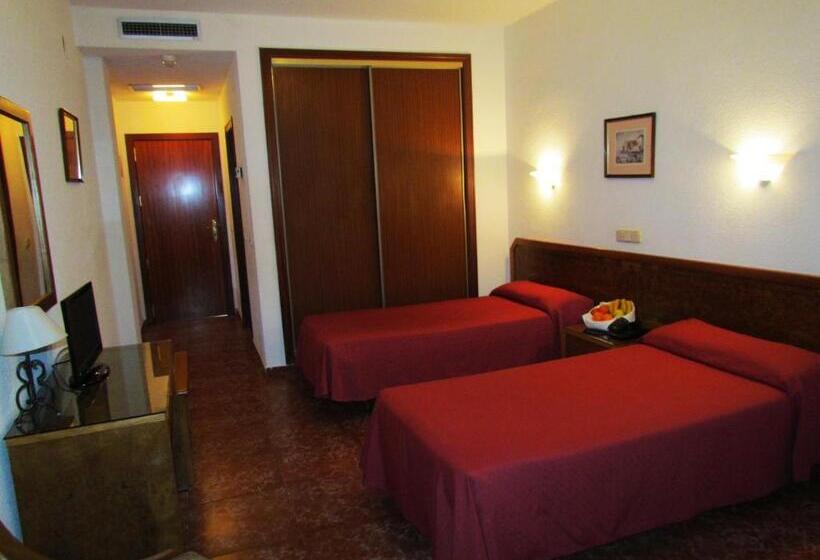 Номер Стандарт, Complejo Hotelero Saga