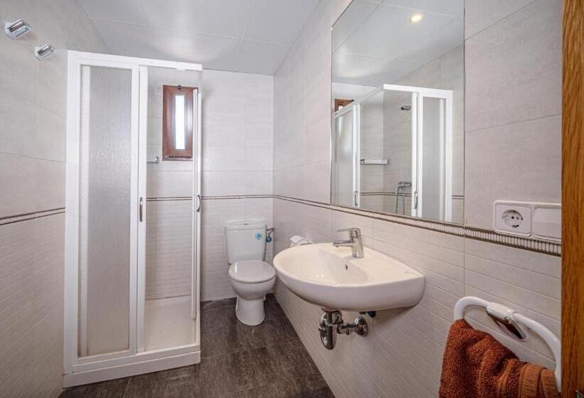 غرفة إقتصادية, Castell De Lo