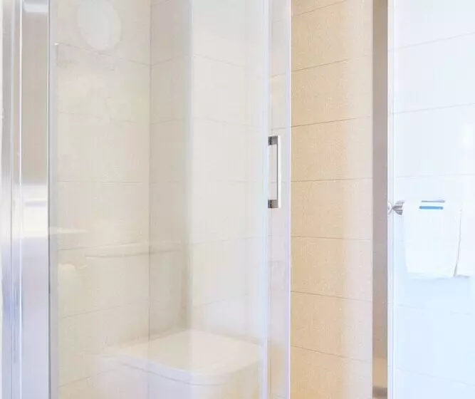スタンダードトリプルルーム, Hostal Gami Adults Only