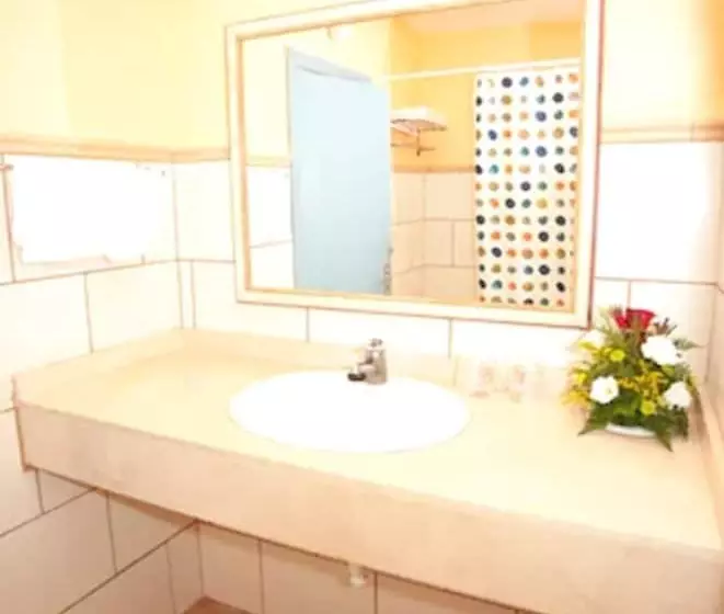 Standard-huone Parveke, Hostal Hpc Porto Colom