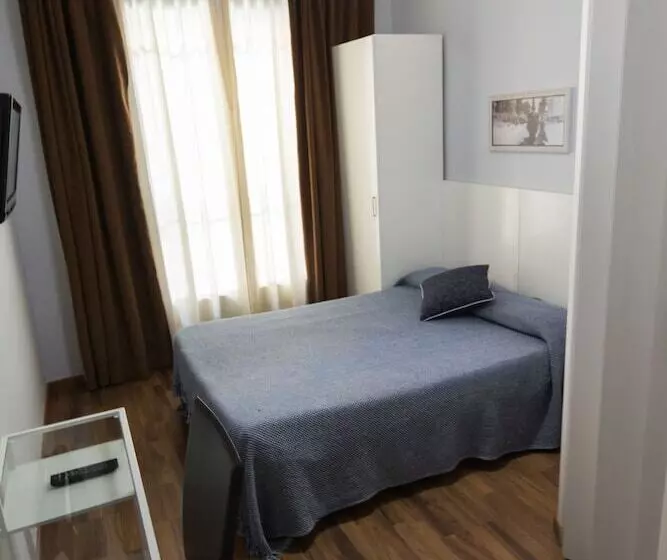 اتاق استاندارد, Hostal Lesseps