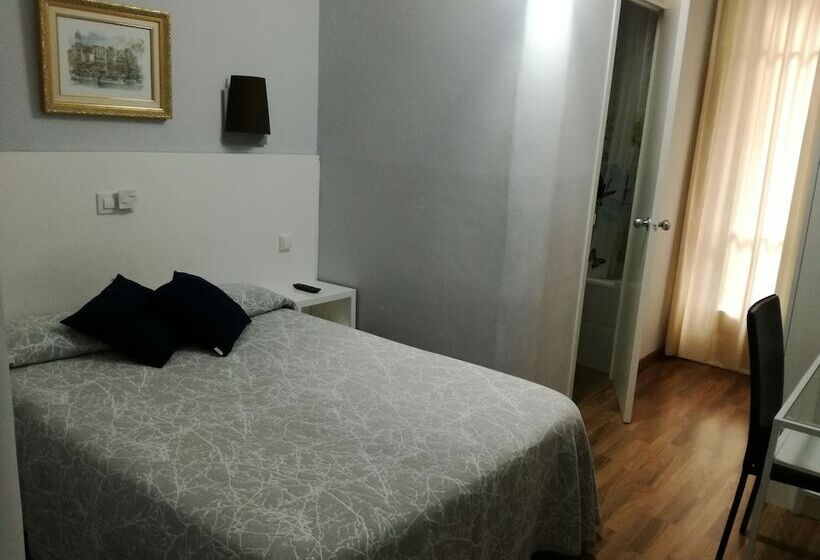 اتاق استاندارد, Hostal Lesseps