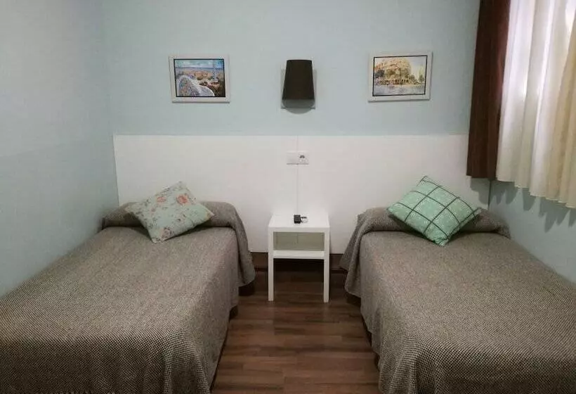 اتاق استاندارد اینتریور, Hostal Lesseps