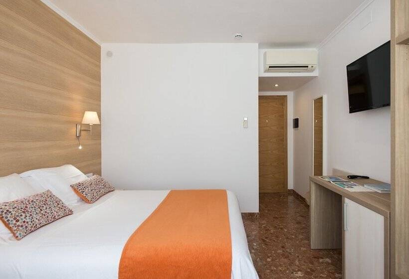 수피리어 룸, Hostal Menurka