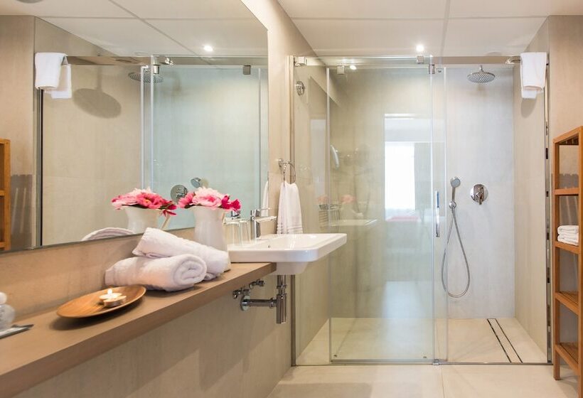 디럭스 룸, Hostal Menurka