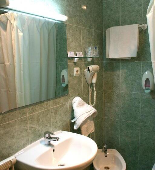 اتاق استاندارد یک نفره, Cervantes