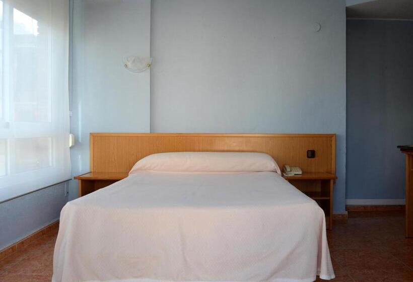 Habitación Estándar Individual, Cervantes