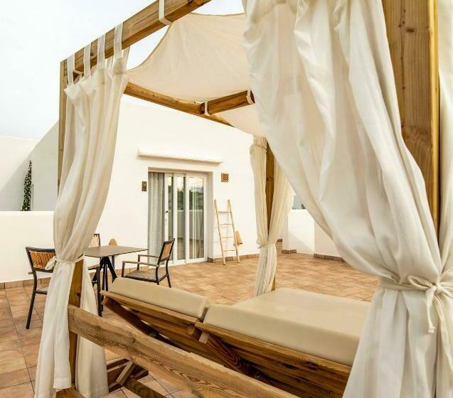 스위트, Eques Petit Resort