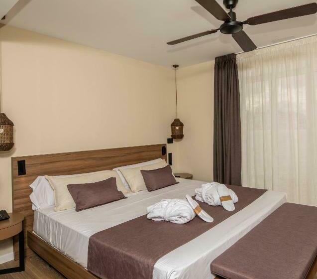 스위트, Eques Petit Resort