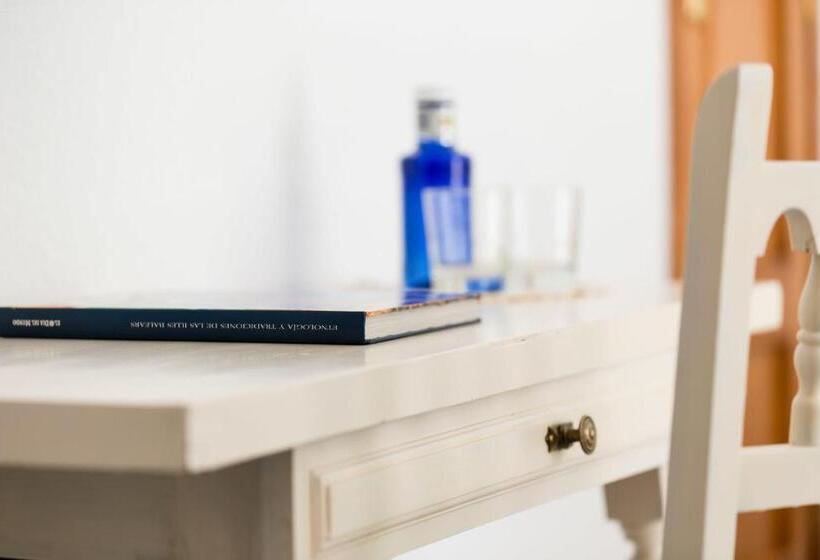 غرفة سوبيريور مزودة بشرفة, Garau Petit