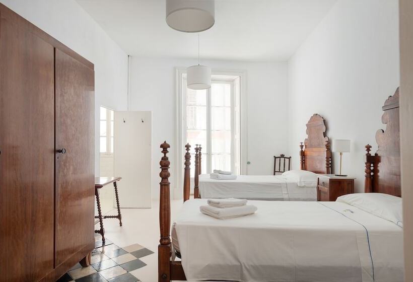 اتاق استاندارد, Hostal Pons