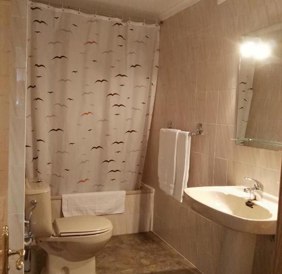 Номер Стандарт Трехместный, Hostal San Felix