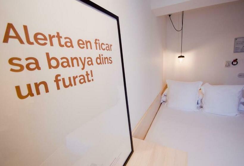 غرفة قياسية, Jeni & Restaurant