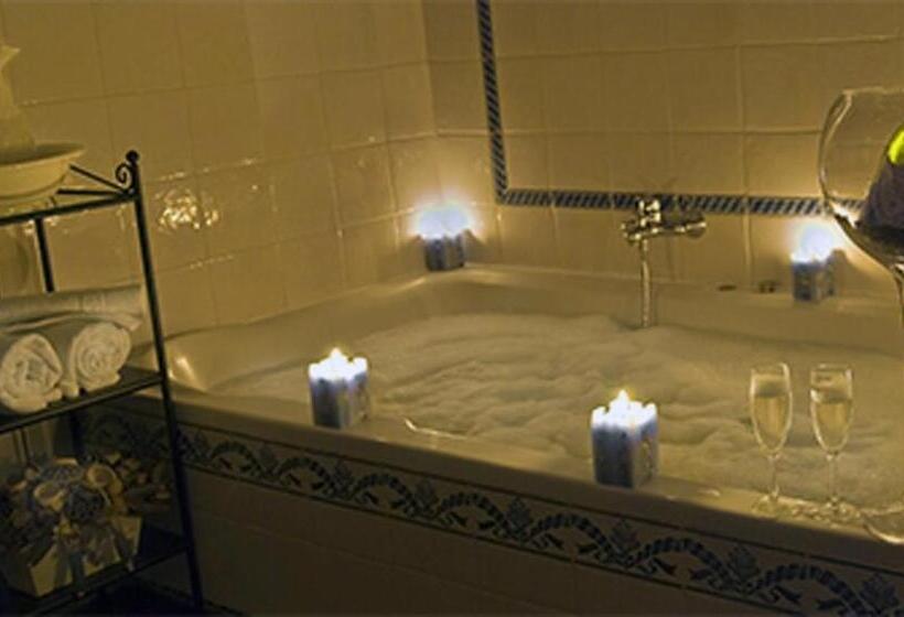 סוויטת ג'וניור עם מסג'ר מים, Los Bronces